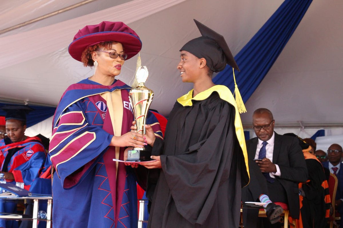 BritishaPatrick's tweet photo. Be who you are and say what you feel, because those who mind don’t matter and those who matter don’t mind #ZetechGraduation2019 https://t.co/WihjTcTIYG