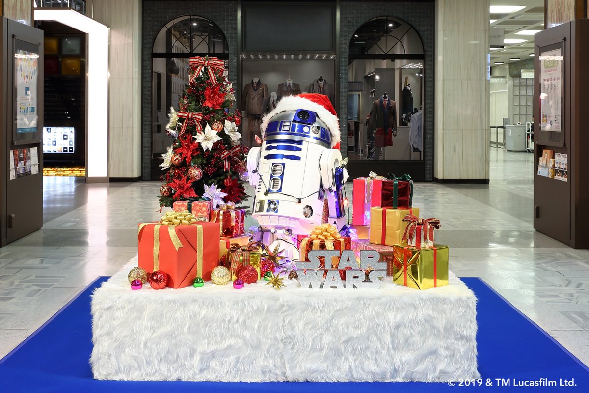 スター ウォーズ公式 東京 丸の内で開催中の Marunouchi Bright Christmasは 見どころ満載 スターウォーズ 映画シリーズを巡るスタンプラリーとともに ６つの クリスマス オブジェも楽しめる おしゃれな最新グッズもお見逃しなく T