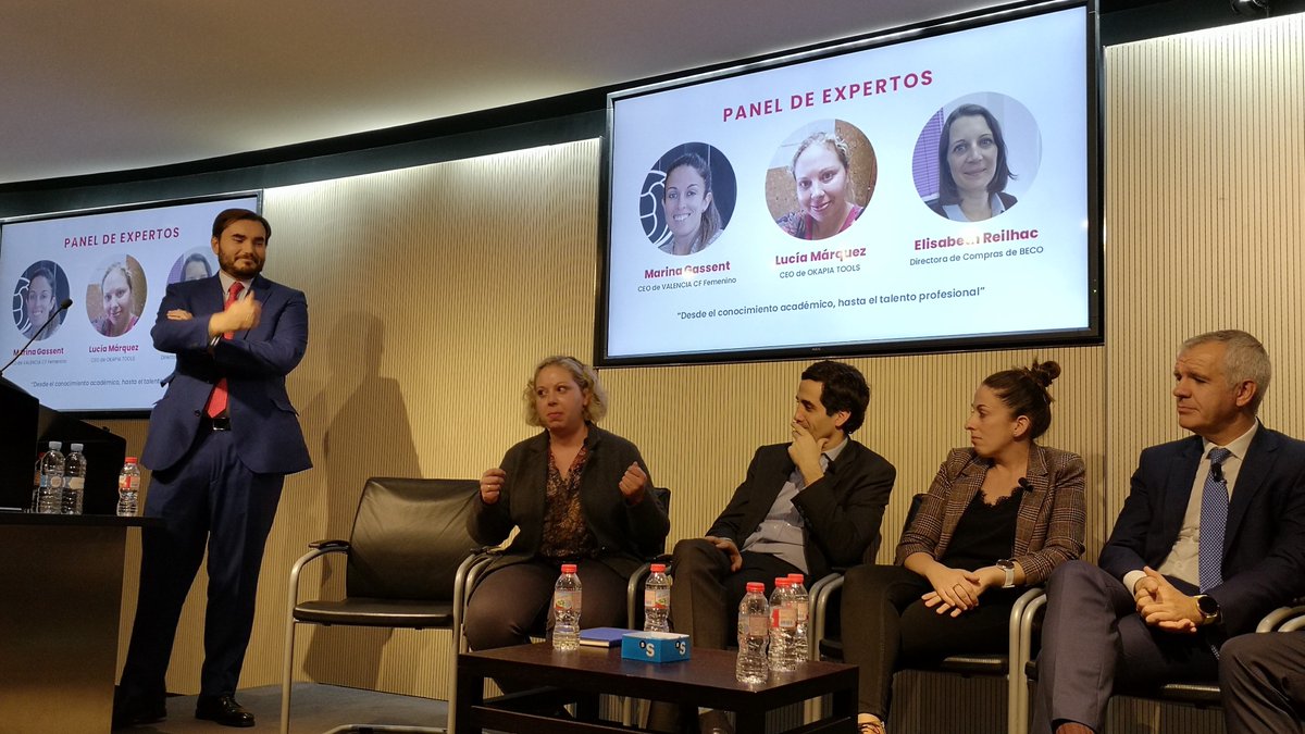 okapiatools's tweet photo. .@LuciaMarquezP estuvo en la mesa redonda “Desde el conocimiento académico, hasta el talento profesional” moderada por @aserrano1001, con Marina Gassent, Elisabeth Reilhac, Vicente Samper, Celestino García y Pablo Rivas en el #congresoAEEN. Gracias @AEEN_es por invitarnos. https://t.co/ZTZaXworc7