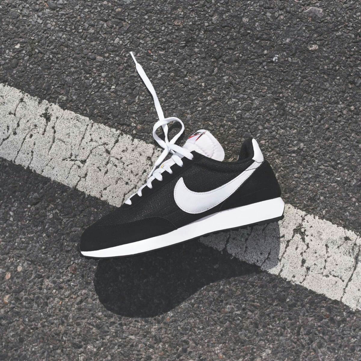 nike tailwind 79 og black