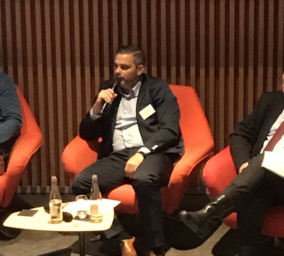 FedeProprete's tweet image. #AchatProprete : Éric de Morais Directeur commercial France de @derichebourg « l’enjeu est d’arriver à rendre le marché de la #propreté attractif pour nos salariés et de changer l’image du secteur pour nos clients en créant une vraie valeur ajoutée ».