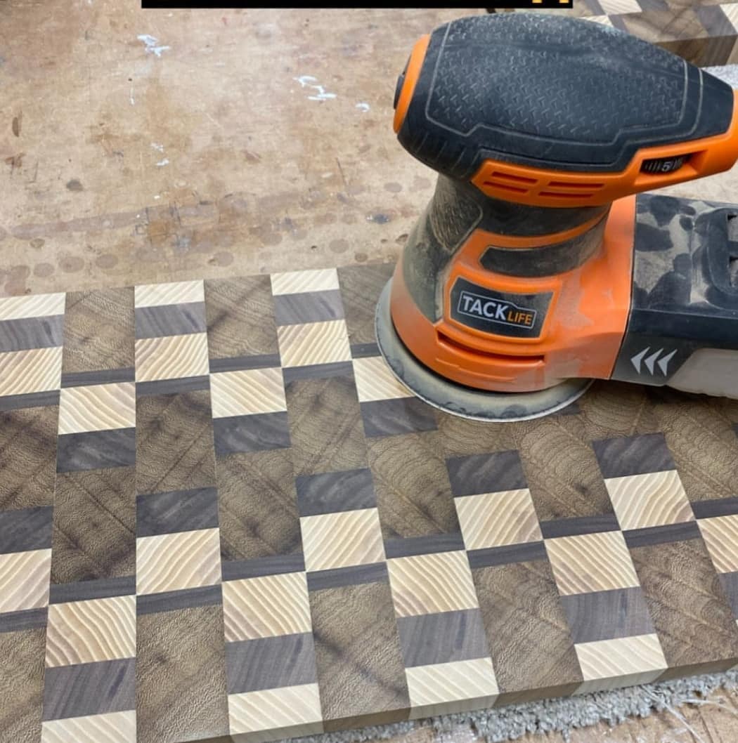 tacklife6's tweet photo. There is less hand fatigue with this sander, because it is heavy duty and you don't have to push down so much. It is well balanced. π
π₯#projects #sanding #cordless #powertools #orbitsander #DIY #woodshop #woodworker #woodworking #handtools #woodworkingtools #woodwork https://t.co/saFyEW05bU