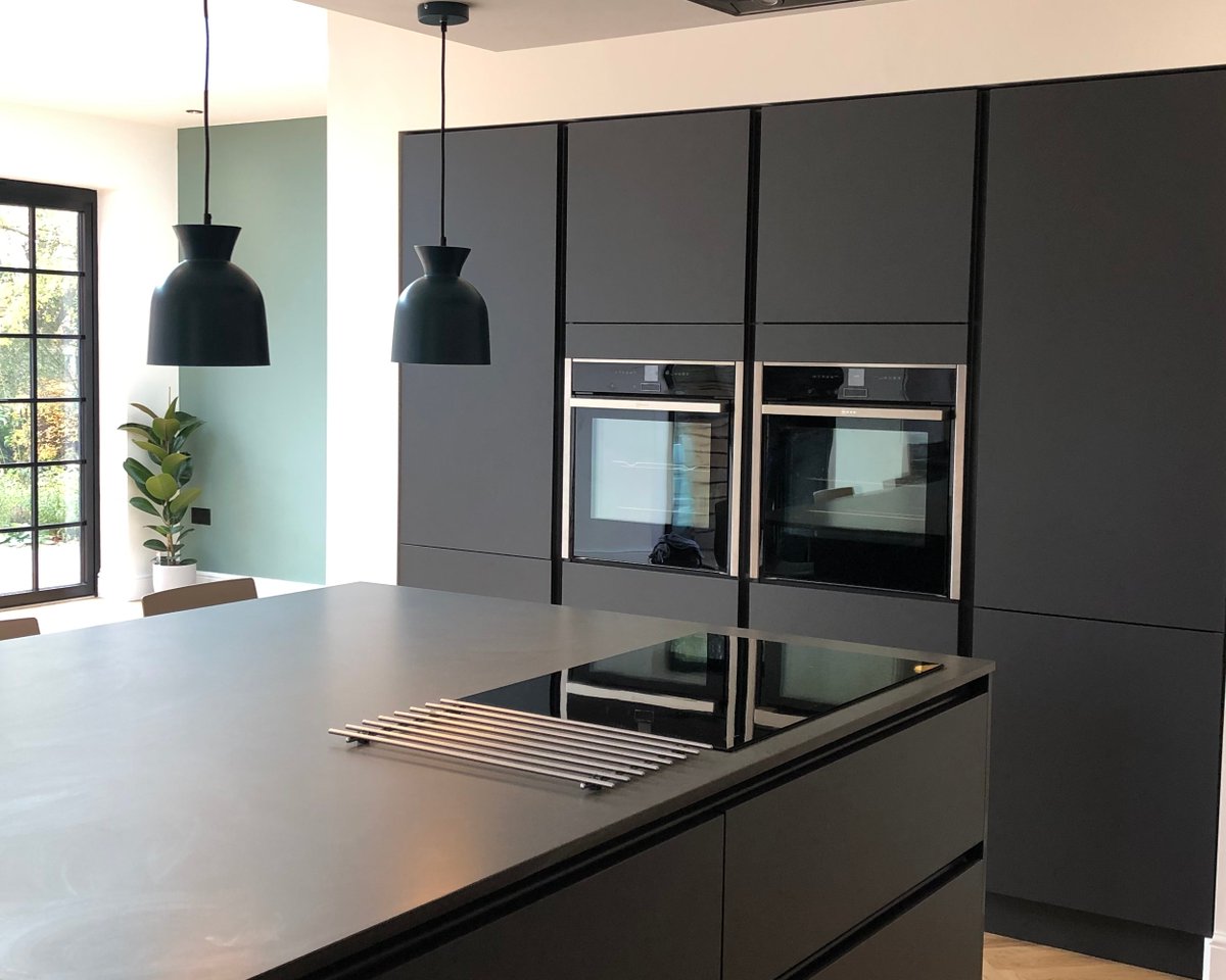 BritanniaDesign's tweet photo. Another striking design of a contemporary, minimalist kitchen but with the personality required to retain some of the character of the period property it was designed for... #kitchendesign #kitchens #essex #chelmsford #britanniadesignchelmsford #masterclasskitchens https://t.co/sYGUhWqomD