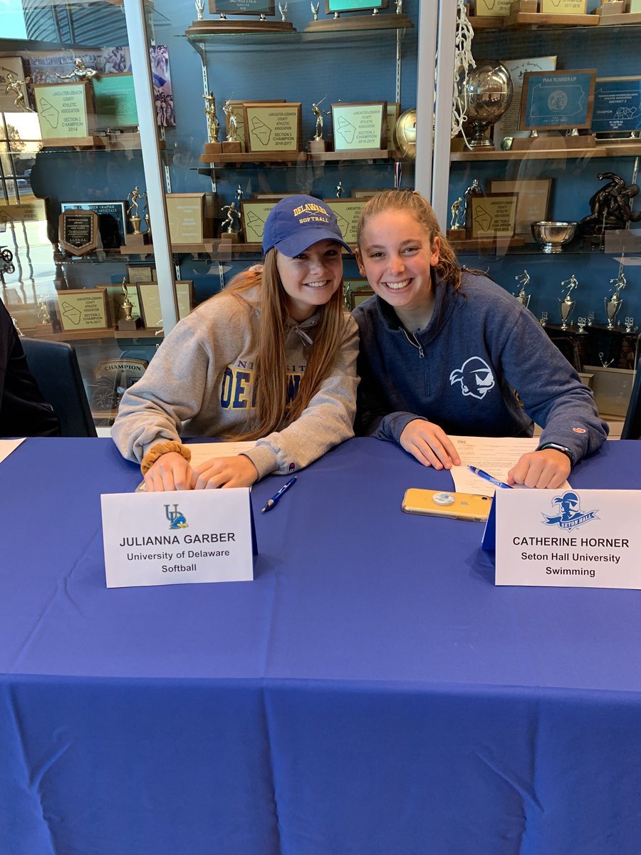 KatrinaSwarr's tweet photo. Big week for @LsfhPioneers NHS,  National Letter of Intent Signing, League Banquet https://t.co/V3lqwtN3PV