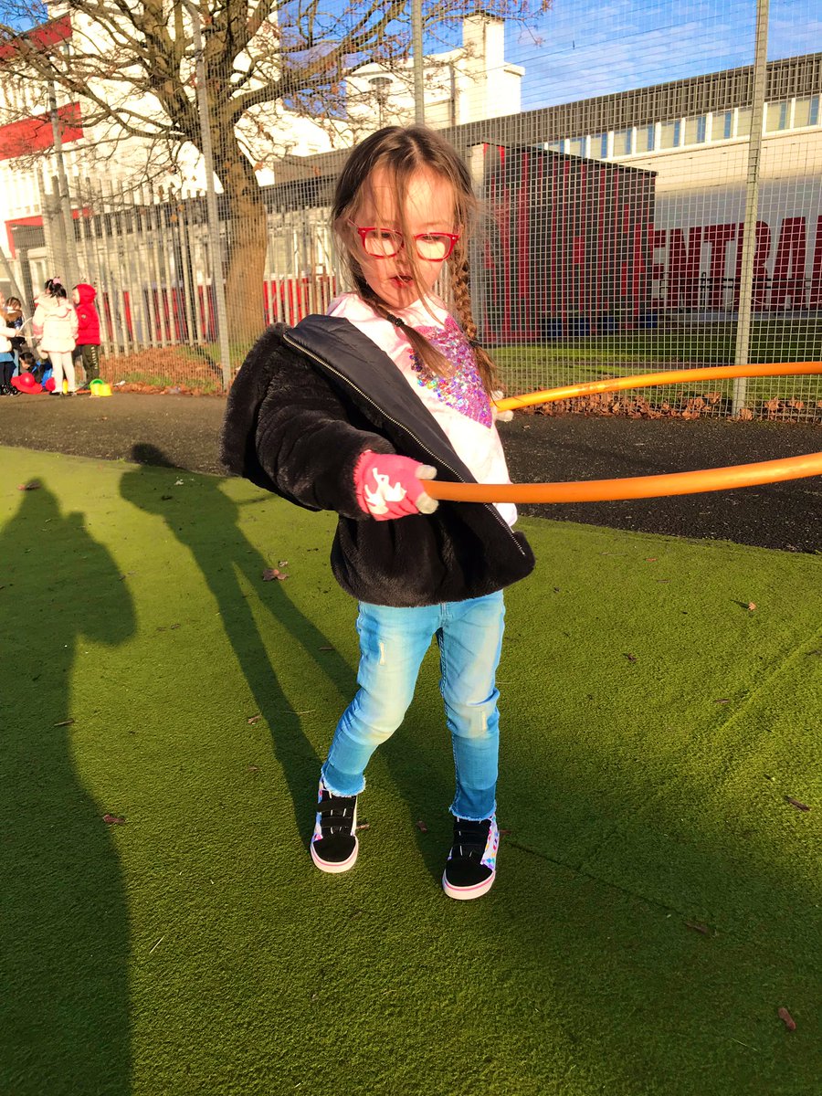 FareJennifer's tweet photo. Active Play @StMichaelsGCC Even in the cold the children are smiling, making new friends and challenging themselves to beat their scores from previous weeks @GlasgowCC @FARE_Scotland @InspiringSland @Actify @Thrive_Outdoors @Jimmy_FARE https://t.co/JUjQab2bMP