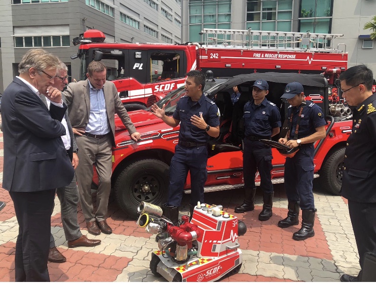 Deze week is in Singapore de week van #innovatie en #technologie met delegaties uit 130 verschillende landen. Een delegatie van <a href="/ministerieJenV/">Ministerie van Justitie en Veiligheid</a> onder leiding van SG Siebe Riedstra was daar ook. En verstevigde de samenwerking met het Ministry of Home Affairs in Singapore.