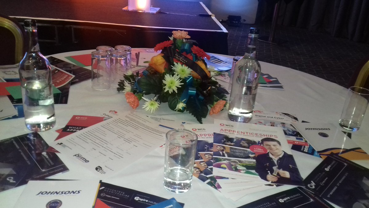 CoombeAbbey's tweet photo. Our new in-house flourist - Flowers at Coombe - are delighted to have provided the flowers at today's @cwchamber Annual Conference #cwconf19
#Flourist #Flowers #CoombeAbbeyHotel 😍💐 https://t.co/Uc06WcqVAI