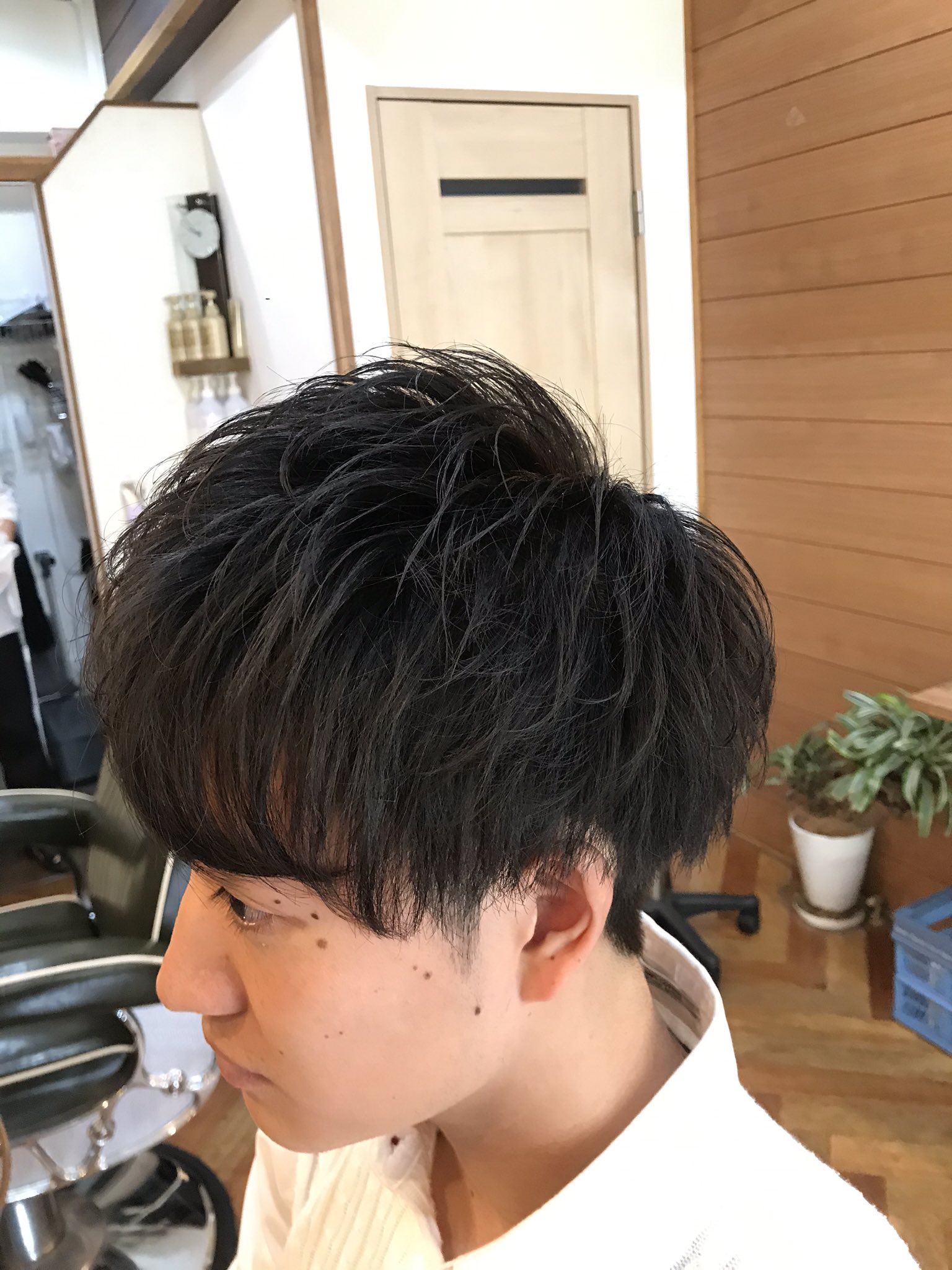 Twitter 上的 Roost Kamite マッシュパーマ カットで束感を出しやすくして パーマでボリューム感と動きをつけました セットも楽でかっこいいのですごくオススメです 京都no 1メンズサロンです パーマ メンズマッシュ マッシュパーマ メンズサロン ヘア
