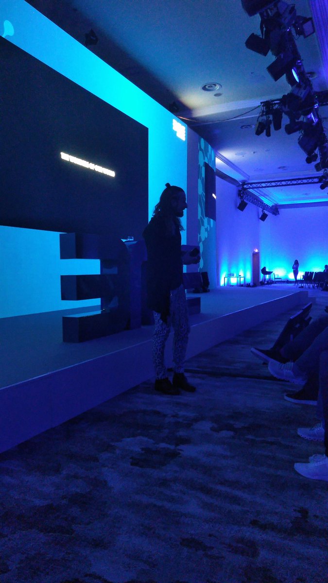 Den Auftakt zum Abschlussplenum beim 54. #BMESymposium macht <a href="/AndersIndset/">anders indset</a> und stellt die Frage: Was kommt eigentlich nach der Digitalisierung? 
#pacesetter