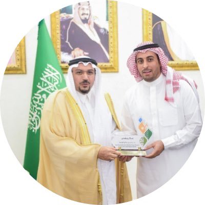 يسر #رابطة_بريدة_الخضراء 
 ان تتقدم بالتهاني والتبريكات لداعم الروابط البيئية بمنطقة القصيم 
سعادة المهندس بندر الهدية
مدير مكتب وزارة البيئة والمياه والزراعة بمدينة بريدة
بمناسبة ترقيته للمرتبة الحادية عشر
متمنين له من الله عز وجل مزيداً من التوفيق والنجاح والعطاء
