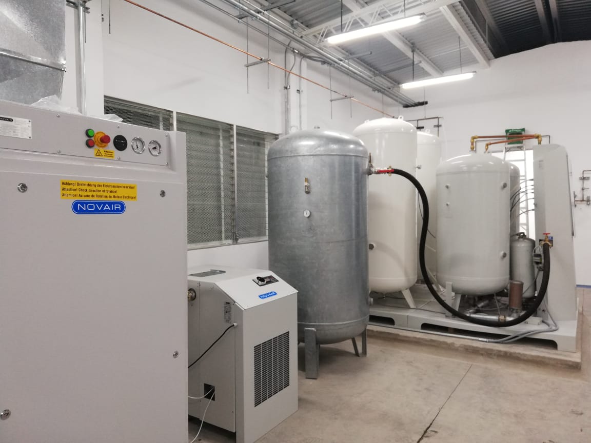 NovairFr's tweet photo. NOVAIR achève l'installation complète d'une centrale de production d'oxygène pour L’Hôpital Militaire Central de San Salvador. L'établissement est autonome en approvision-nement d'oxygène pur à 99.5%.
https://t.co/sUMXUWkdoB
#MedicalReference #NovairExpertise #HealthFacilities https://t.co/KHv5OWvK8f