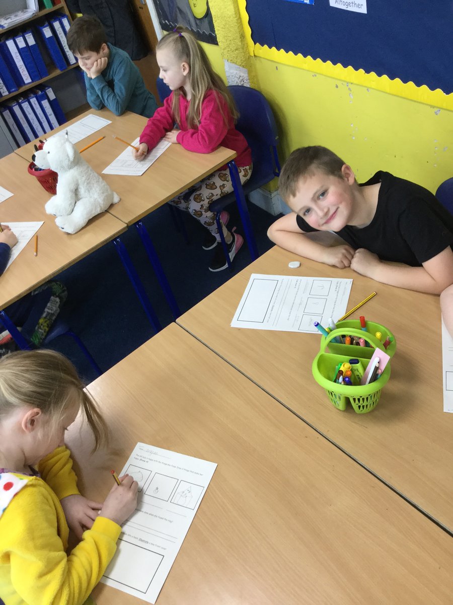RudiGold4's tweet photo. Today we have been learning to gain a deeper understanding of a text #thinkingreader #TREASURE https://t.co/3k3neLwmvk