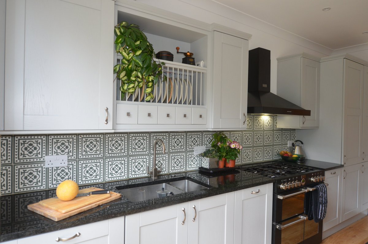 "Home Sweet Home" #bromley #chislehurst #sanderstead #BeckBromFL #kitchens #westwickham #Croydon #Dreamkitchens #kitchendesign #shakerstylekitchens #Germankitchens #Beckenham #purley #bespokekitchens #granitewortop #purley #rangemaster #farrowandball #wickerbaskets #banstead #cr2