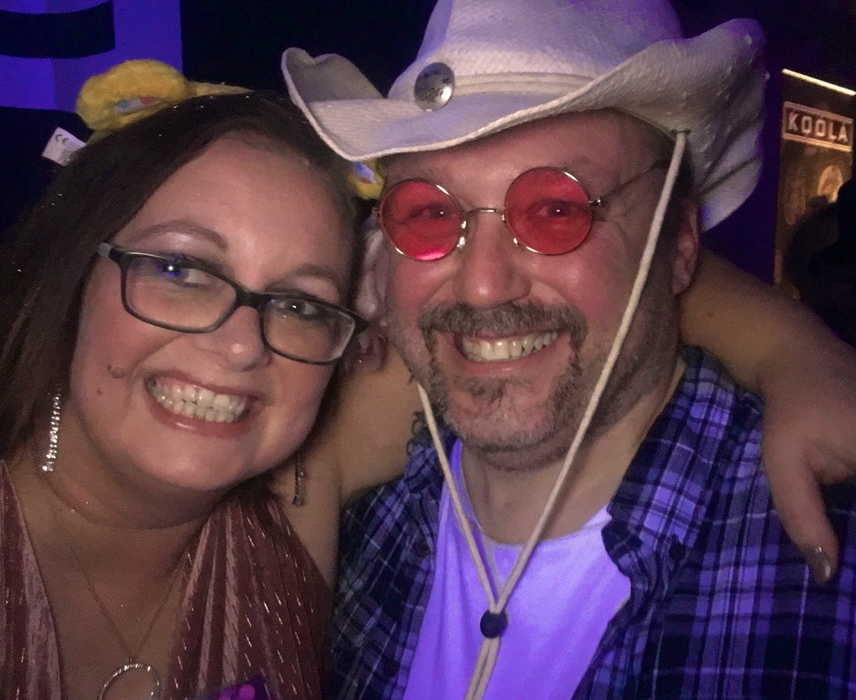 earthwindkernow's tweet photo. To my buddy @davidwhiteshow .....you are awesome. So much good stuff you have done, not just for #CIN but for so many good causes and people including me. Now crank up that @EarthWindFire ! Xxx #DW27 https://t.co/DaBQycy55V