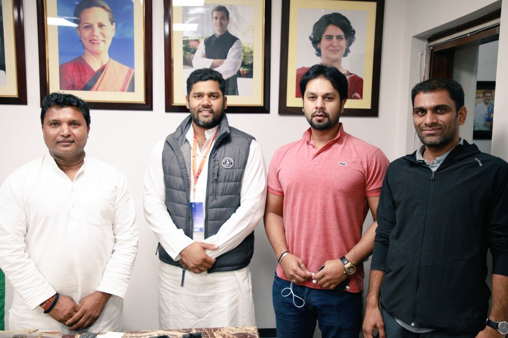 srinivasiyc's tweet photo. Happy to welcome home my brother and Rajasthan Youth Affairs and Sports Minister and @Rajasthan_PYC
President @AshokChandnaINC ji to our IYC head office.

I am confident your young leadership will continue to inspire the youth of Rajasthan.

With IYC Secretary @santhoshadv ji. https://t.co/vsYk1cemKn