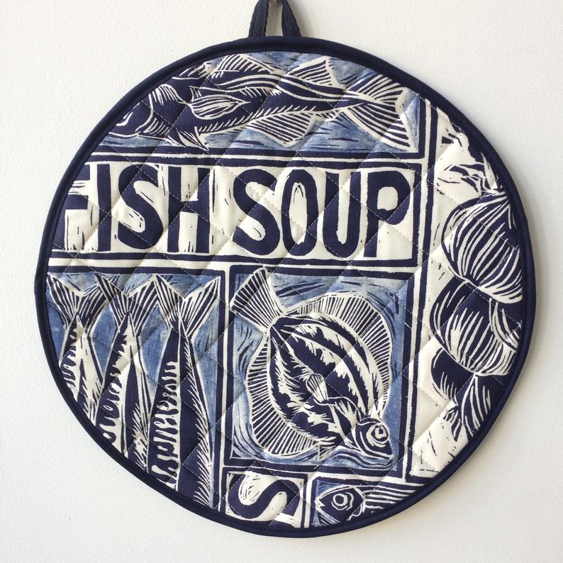 Ron_HowlingMoon's tweet photo. Looking for heat resistant pads for your Aga. Beautiful linocut print of recipe on organic cotton. Many designs all handmade and Rayburn style too @kate_guy_ 
#rangecooking #Cooking #Aga #Rayburn #kitchens #kitchendecor 
@AGA_Official https://t.co/bj9stTd7Nb