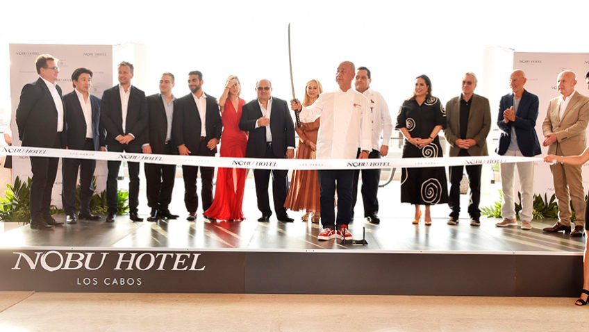 NITUmx's tweet photo. El Chef Nobu Matsuhisa, Robert De Niro y Meir Teper inaugurraron el Hotel Nobu Los Cabos
https://t.co/2RPXGobrlf #ChefNobuMatsuhisa @RobertDeNiroUS #MeirTeper @NobuLosCabos @NITUmx #NITUmx https://t.co/QtfJXJE4LY