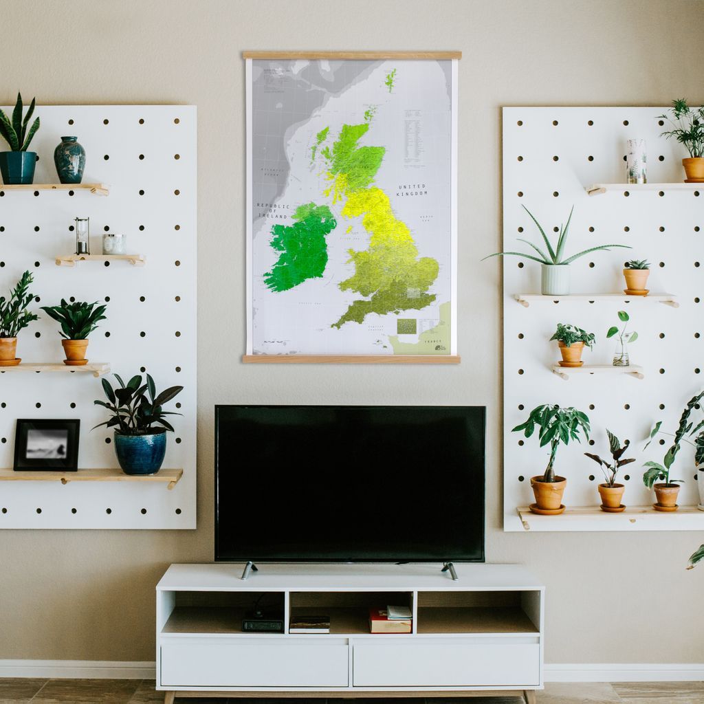 Futuremaps's tweet image. We've updated the classic wall map, bringing it into the 21st century with modern projections and beautiful colour palettes.    OUR MAPS are the PERFECT GIFTS for a new generation of travellers, aesthetes and dreamers.  👉 buff.ly/2HyXCea
#mapgift