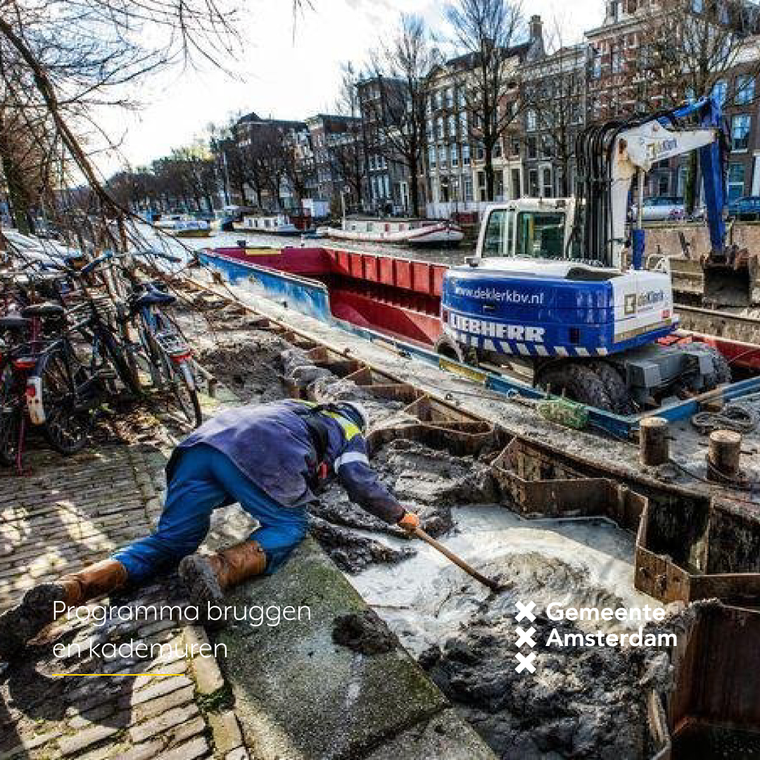Deggroep's tweet photo. Floris Buijsman werkt bij Gemeente Amsterdam aan het Programma bruggen en kademuren. Deze opdracht vraagt om het toepassen van de verschillende facetten van #projectbeheersing in een politiek gevoelige omgeving. Meer 👉 https://t.co/eJ3f9hRHbj #wijzijndeg https://t.co/ffsJCr4Wrw