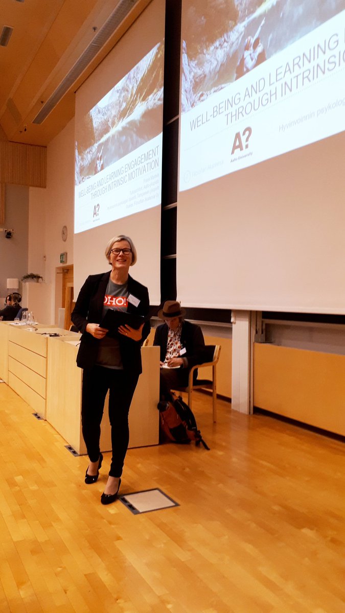 Ohohanke's tweet photo. @ulla_klemola @f_Martela
Ulla avaa, Frank valmistautuu. Hieno esitys motivaatiosta ja psykologisista perustarpeista Deci- Ryan-Martelan teorian pohjalta. Kiitos! #ohohanke @uniofjyvaskyla #JYUnity #JYUnique #ohosymposium https://t.co/m0TNaHbupR