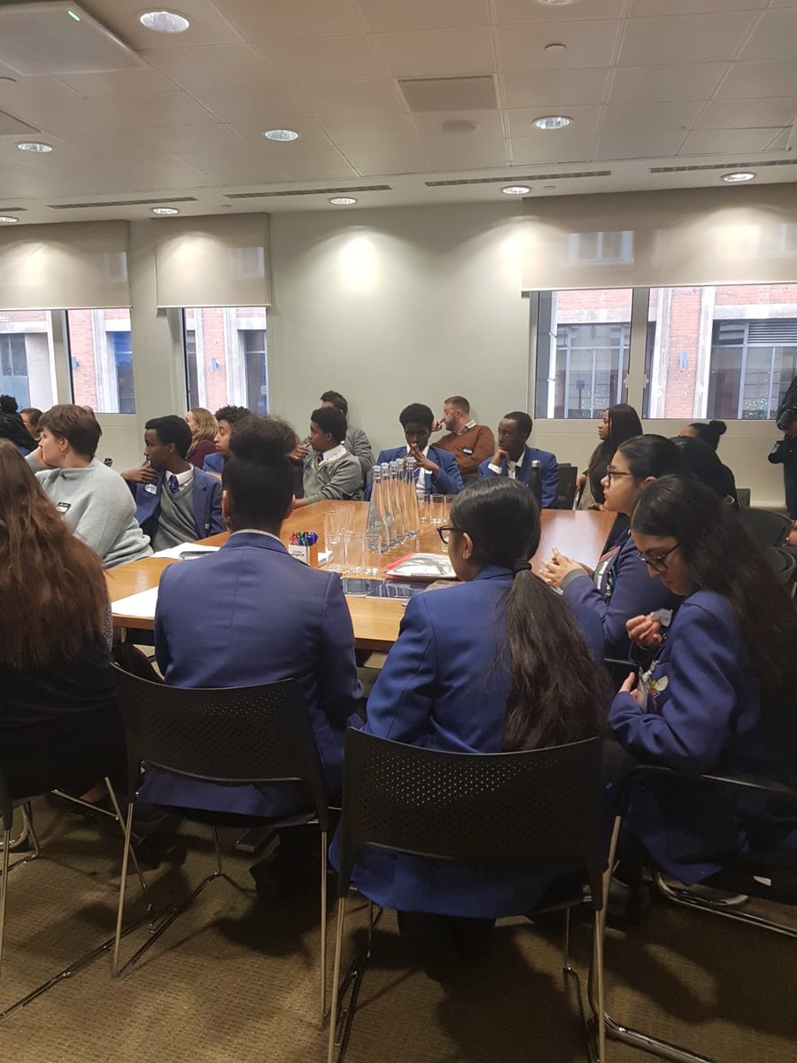 PlatanosCollege's tweet photo. Our Year 10s thinking hard on their Business in Focus Trip in partnership with @IntoUniversity #platanoscollege #attitudedeterminesaltitude #outstandingschool #lambeth #lambethschool https://t.co/2jSuZZbv6p