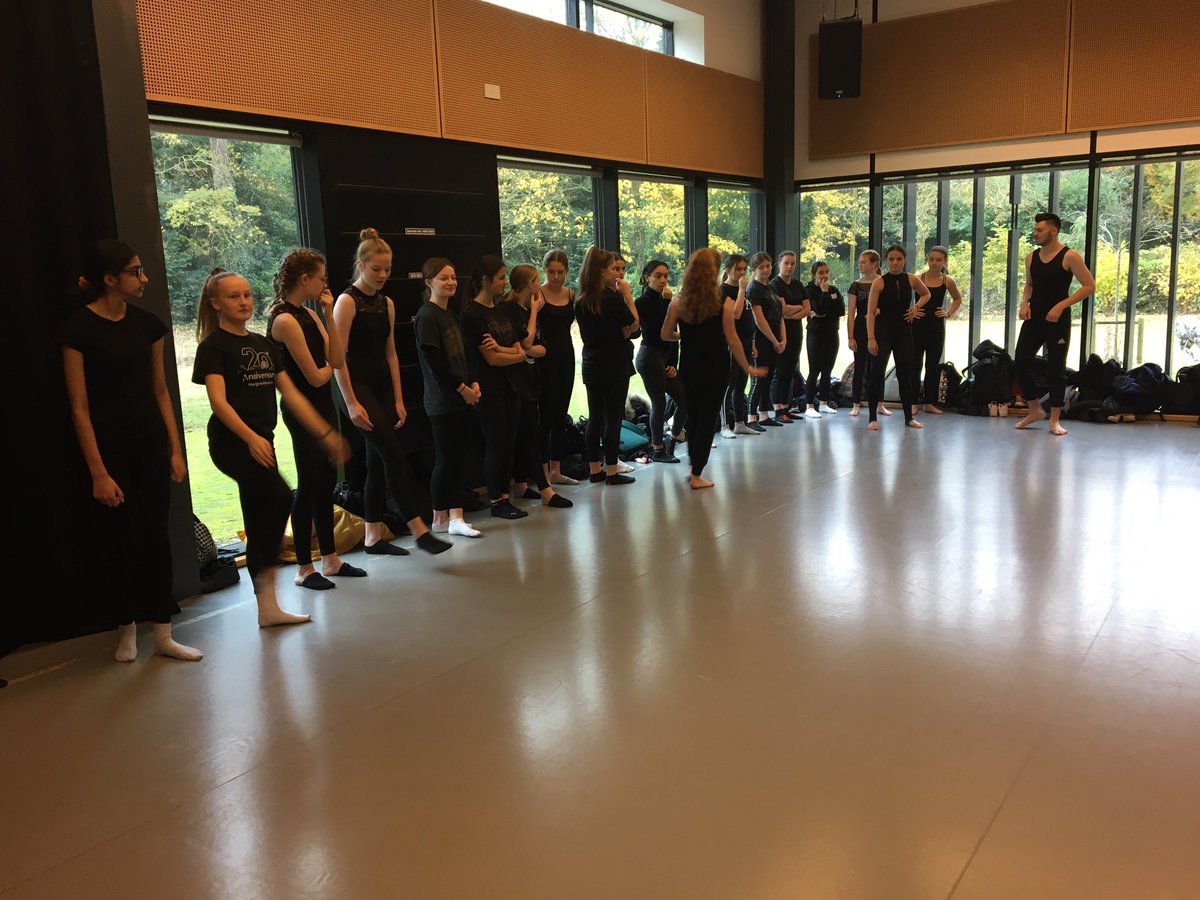 Fram Earl Dance tweet media