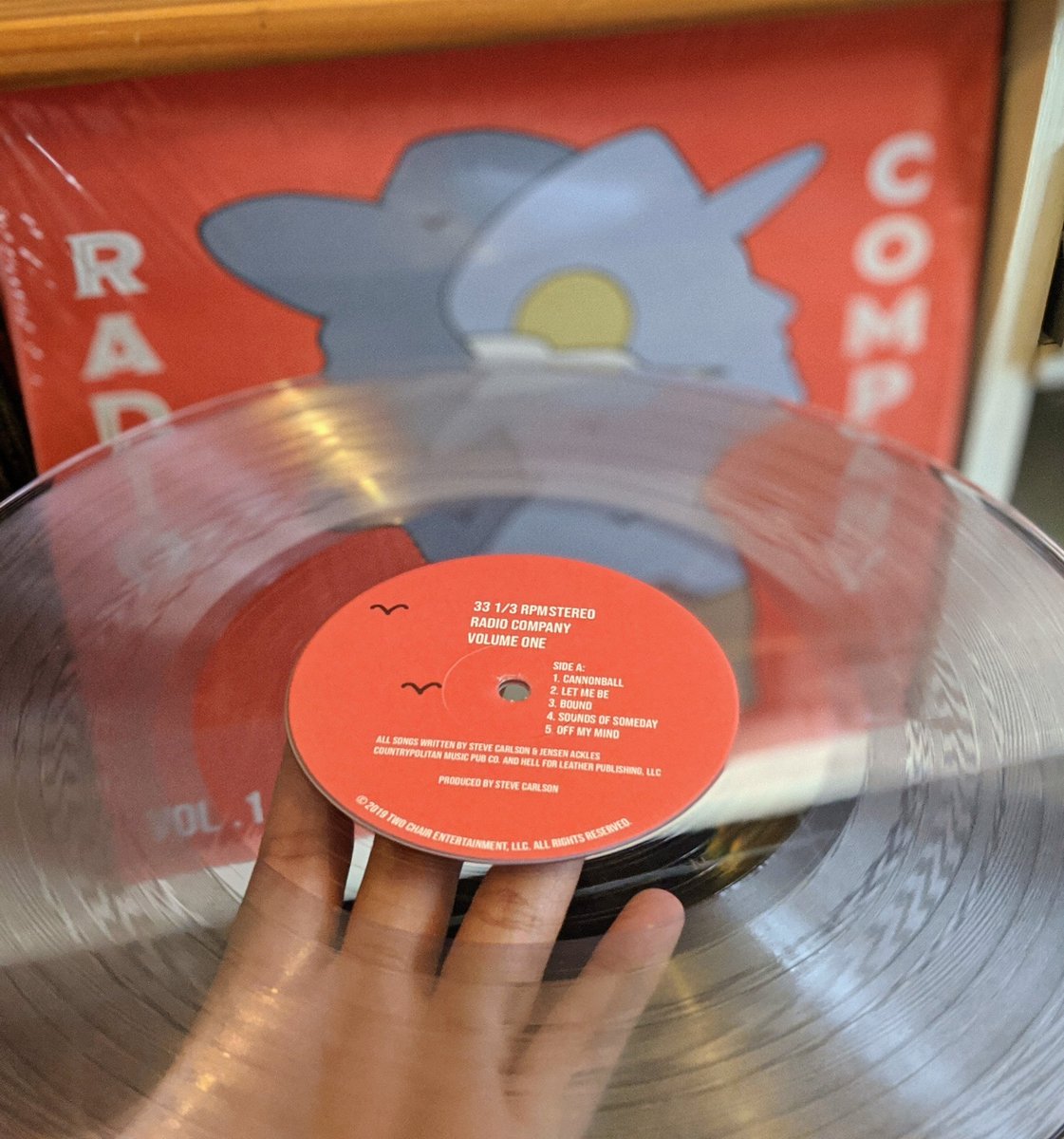 _justmep2's tweet image. Now spinning: @radiocomusic Vol 1 by @JensenAckles @stevecarlson! It&apos;s finally here and it&apos;s beautiful inside and out. ❤️ Congrats guys! Thanks for the postcard!