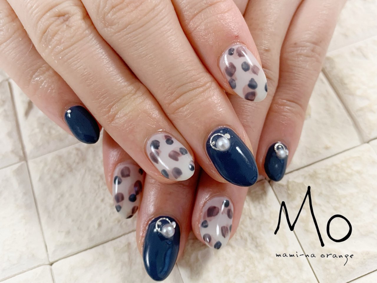 マミーナオレンジ No Twitter ネイル ネイルサロン マミーナオレンジ ジェルネイル ジェル パラジェル Paragel ワンカラー ネイビー 秋ネイル 冬ネイル 白べっ甲ネイル マミーナオレンジ No Twitter ネイル ネイルサロン マミーナオレンジ ジェルネイル ジェル パラジェル Paragel ワンカラー ネイビー 秋ネイル 冬ネイル 白べっ甲ネイル