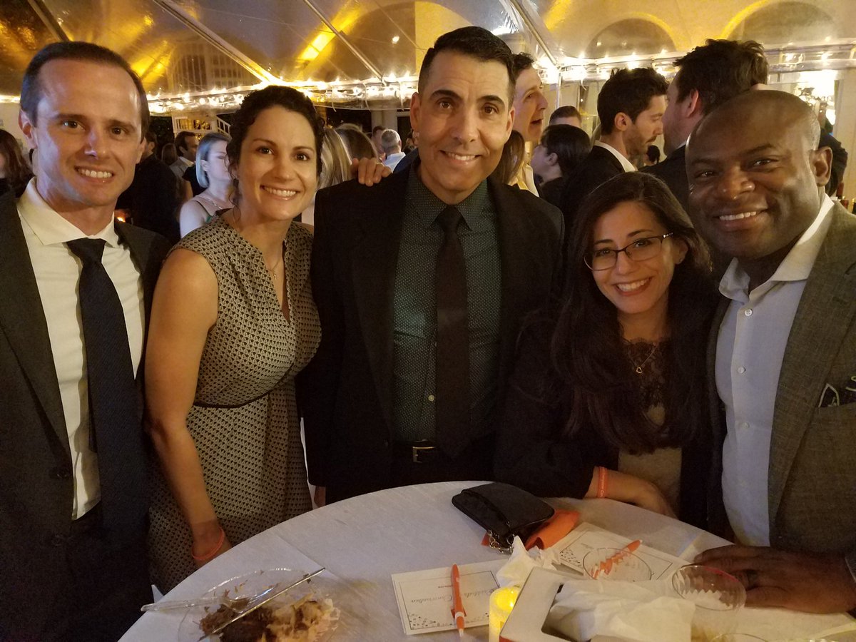 MickySteinberg's tweet photo. Attended the wonderful @GiftofLife and Bone Marrow Registry event yesterday where our very own #MBPD Deputy Chief @WayneJonesMBPD
was recognized #MiamiBeach #MBeKind @MiamiBeachPD https://t.co/GZrdAfQRXc