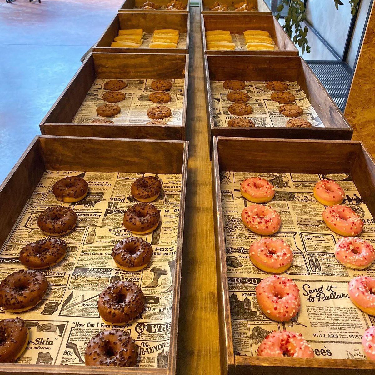 El #desayuno es la comida más importante del día 🙌🏼
Hoy estamos en <a href="/Malehable/">@MaleHable</a>  dando un desayuno donde no pueden faltar los zumos detox  y los dulces 🍩
eaters.es #catering  #networking #creatividad  #gastronomica #somoseaters #fooddesign #foodmarketing