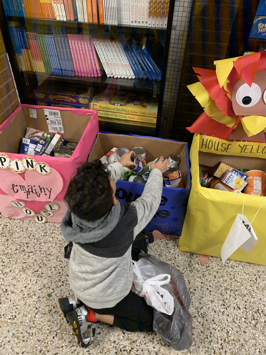 This month’s virtue is #EMPATHY and <a href="/LoganElementary/">Logan_ES_BCPS</a> is showing it all month with a food drive. The HOUSE that brings the most cans WINS!!! #gohouseblue #welovetolove #welovetogive 💙
