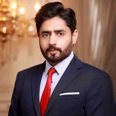 TheWahabAlvi's tweet photo. صدرمملکت عارف علوی نے چیئرمین پاکستان ریڈ کریسٹ سوسائٹی ڈاکٹر سعید الٰہی کو عہدے سے ہٹاکر تحریک انصاف کے رہنما ابرار الحق کو چیئرمین تعینات کردیا
#Pakistanredcresent #CHAIRMAN #pakistan #abrarulhaq https://t.co/C5n6btiomv