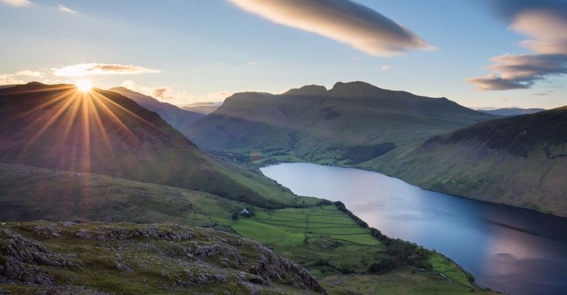 Visiting the #LakeDistrict?  There is so much to see both inside and outdoors. Need some ideas?

🎨Brewery Arts Centre, Kendal
🥾The Lake District Walker Ltd
🏞️Lakeland Wildlife Oasis, Hale
➡️kidsdaysout.co.uk/kids-days-out-…

Photo courtesy of VisitBritain