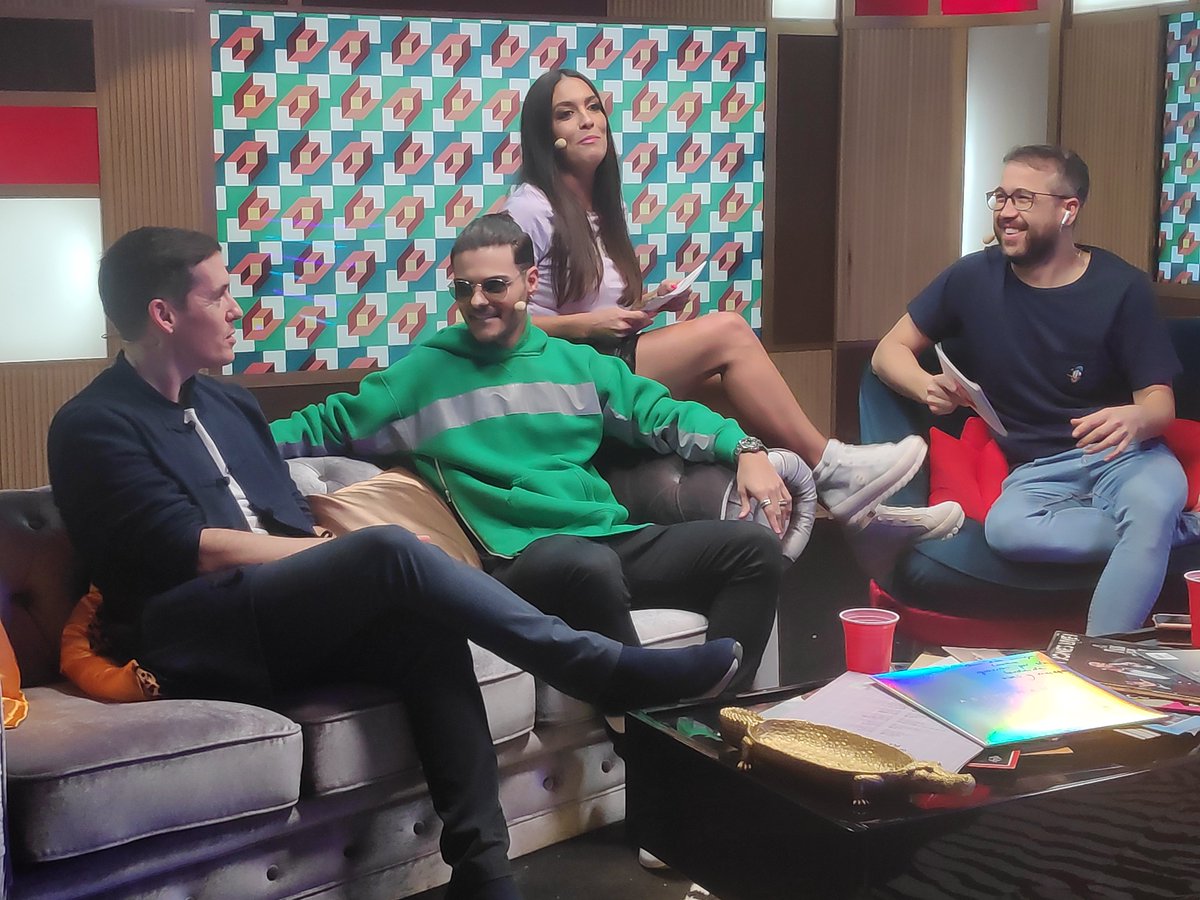 Hoy como cada viernes tendréis el yu más musical presentado por @LorenaCastell y <a href="/AnibalRuido/">Aníbal Gómez</a> con dos invitados brutales:

🔥 <a href="/AbrahamMateo/">Abraham Mateo</a> 
🐢 <a href="/MalditaNerea/">Maldita Nerea</a>
#AbrahamYMalditaenyu

¡Arrancamos a las 14h en el streaming y en <a href="/europa_fm/">Europa FM</a>!
🔴 youtu.be/B0t3A3LMVOw