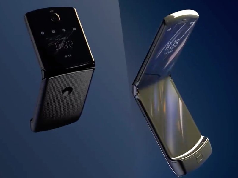 A $1,500 Motorola Razr flip phone, a Super Bowl update and an Instagram experiment: Friday Wake-Up Call ow.ly/hnLB50xbPHU