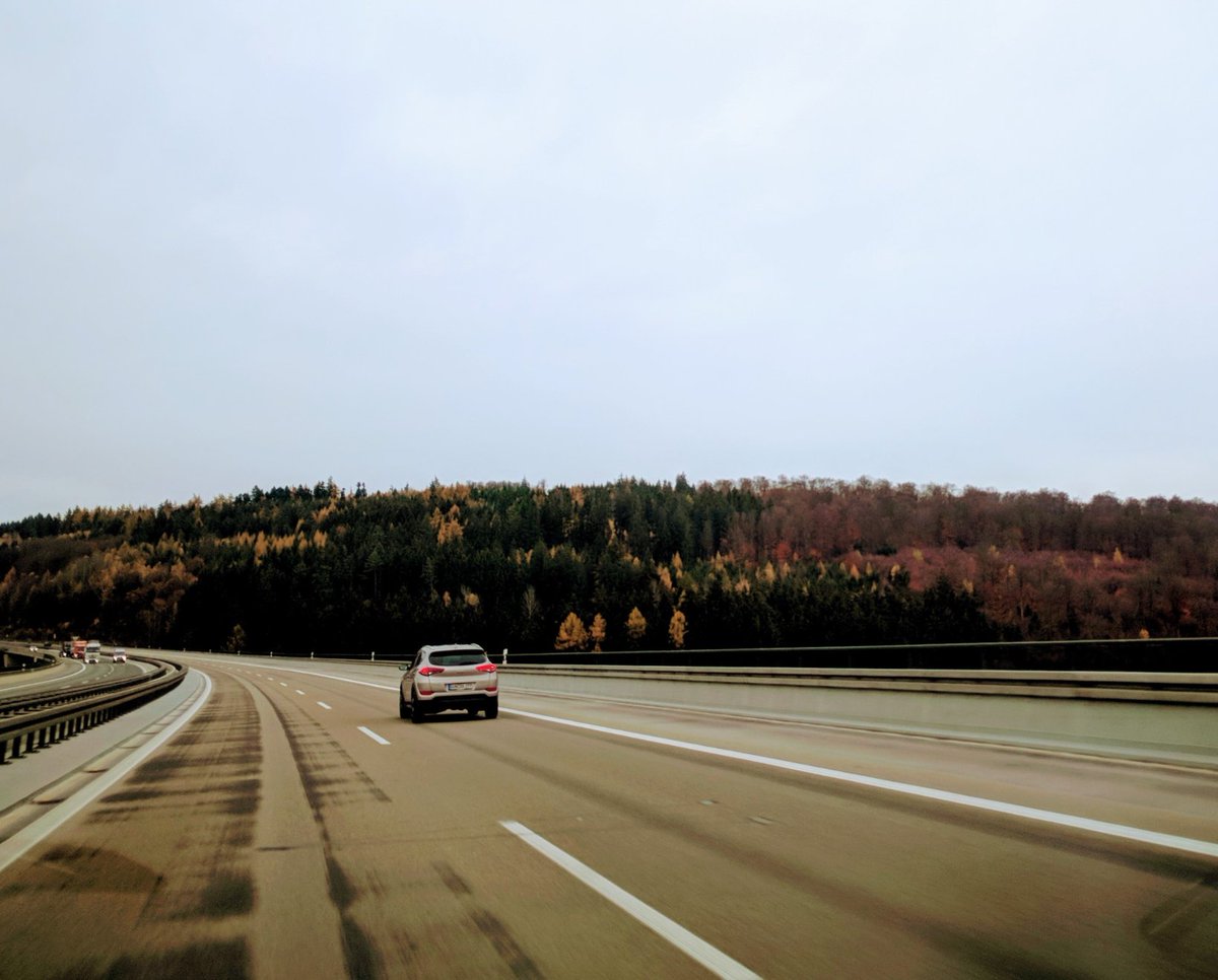 kognihome's tweet photo. Auf zum Forum Kommunikationskultur in #München, um Perspektiven der Medienpädagogik für die digitale Gesellschaft zu diskutieren. Morgen spricht KogniHome in Workshop 6 über Potentiale &amp; Risiken technischer Assistenten im eigenen Zuhause.Wir sind gespannt! https://t.co/SSmm5sgVX4 https://t.co/bVyfY9r02x