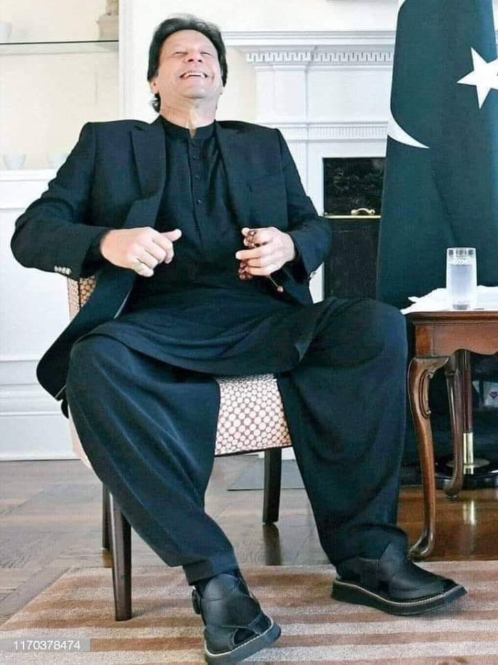 ArifullahP's tweet photo. ❤❤زمانہ جلے گا اور ہم جلائیں گے ۔

❤پھر بھی 2023 میں دوبارہ ❤وزیراعظم عمران خان کو بنائیں گے ۔💙

❤انشاءاللہ ❤  
❤ @ImranKhanPTI 💗 https://t.co/HeGyirXE8i