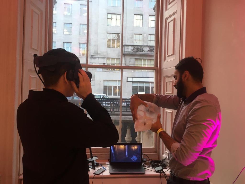 ImmersiveKind's tweet photo. @Hobs3D shared innovative new ways of experiencing 3D #facsimiles They showcased their spooky #mixedreality experience and life size 3D printed portraits at The Future of Art Market #FOTAMUK @SomersetHouse @CreativeUtdUK @Vastariupdate @DACSforArtists https://t.co/WjpDVMrKyR