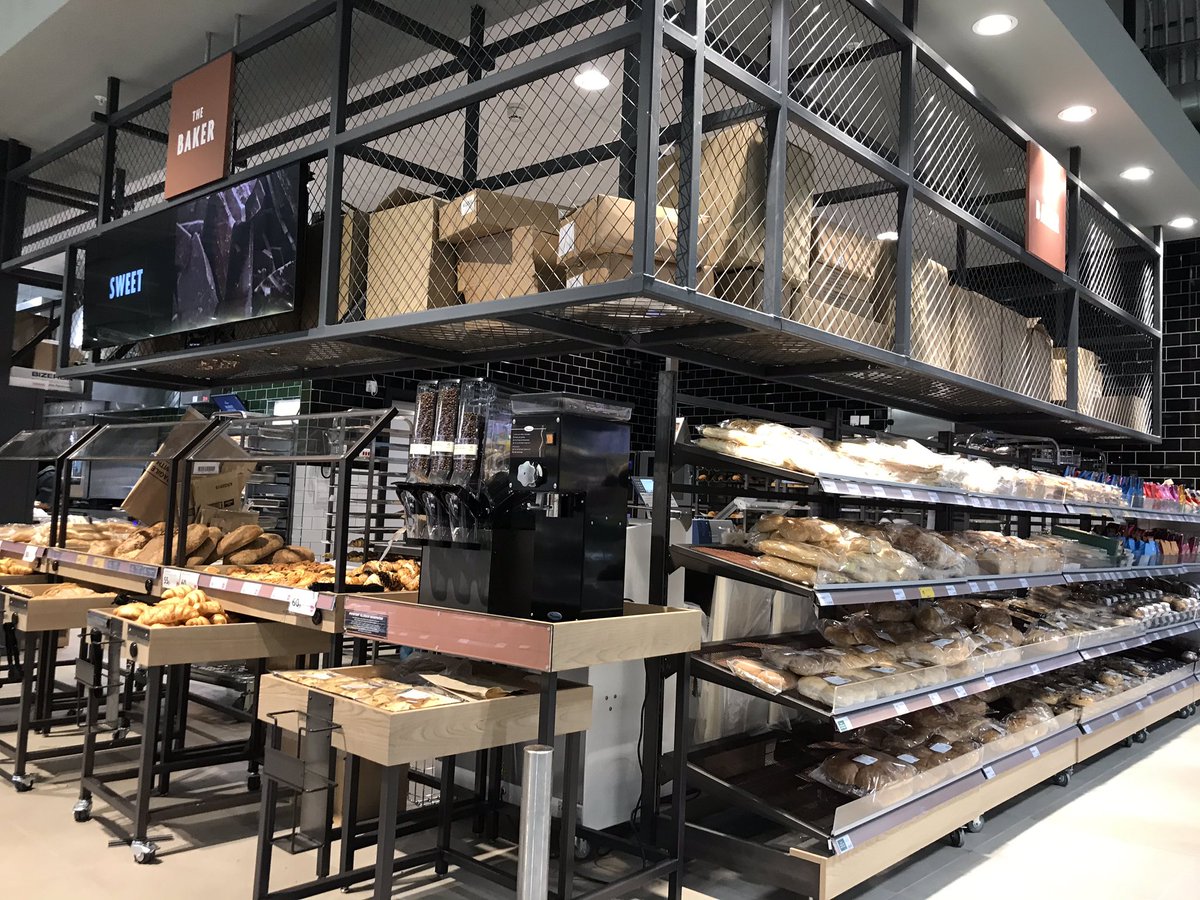 BryanRoberts72's tweet image. Morrisons in Canning Town. Lovely new concept.