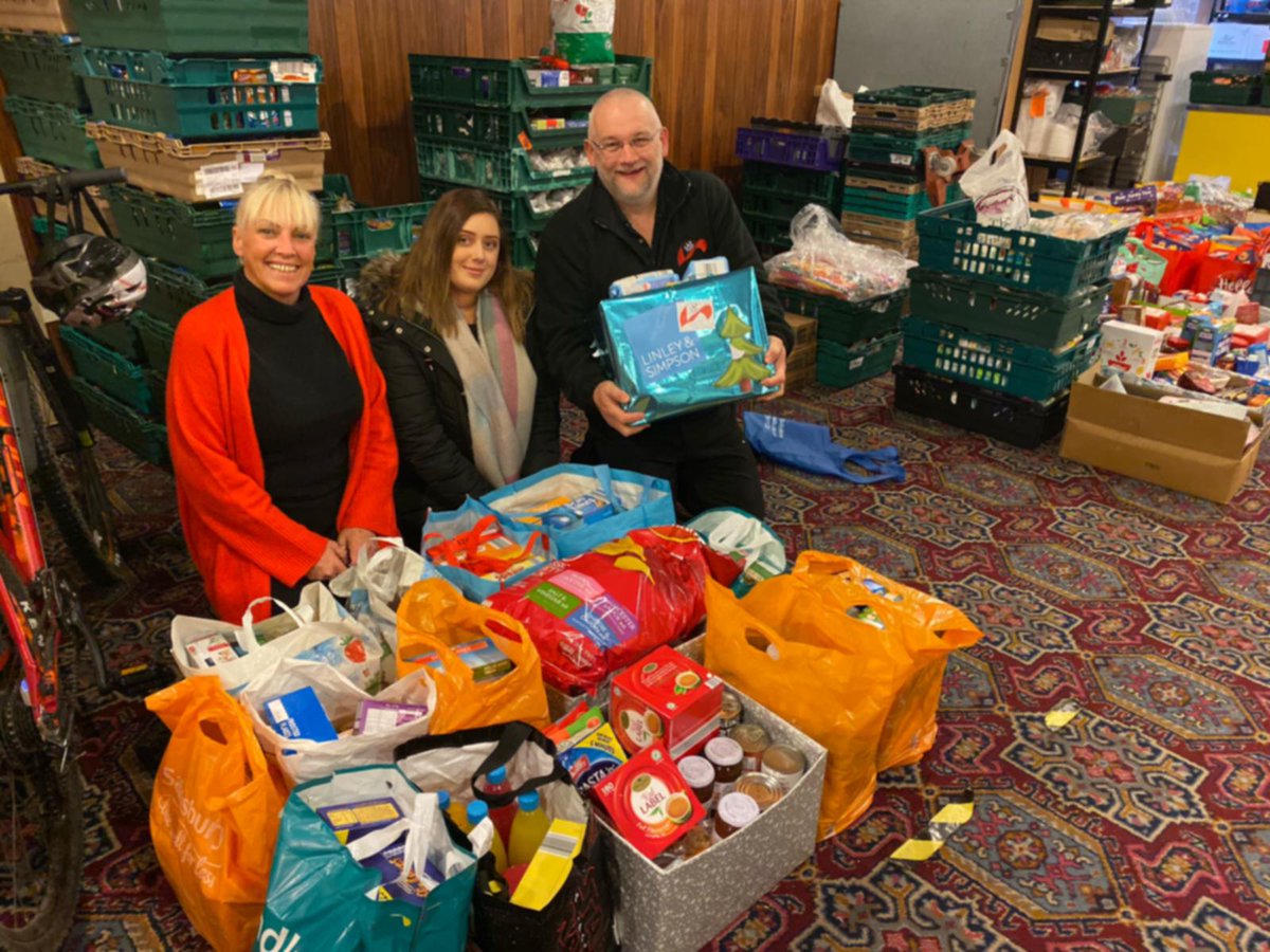 LinleySimpson's tweet photo. Well done to our Wakefield Lettings Manager, Fiona, for driving the Christmas Hamper Appeal to support @CAP_CARE and thank you to all our Landlords, tenants and friends who have taken the time to donate to the cause! 🎅 https://t.co/lyJlGLXqct