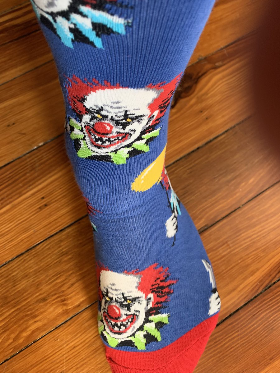 Evil clowns.  Thank you @tprol for these beauties.  

#socksefiefriday