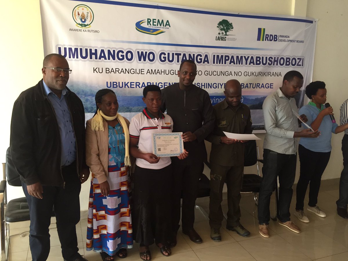 REMA_Rwanda's tweet photo. 90 trainees especially youth from @RutsiroDistrict &amp;  @NgororeroDistr were today awarded certificates after completion of a training in community based tourism devpt at @iprckitabi.Trainees will contribute to promotion of community based tourism for Gishwati-Mukura National Park. https://t.co/ohmEzICTIc