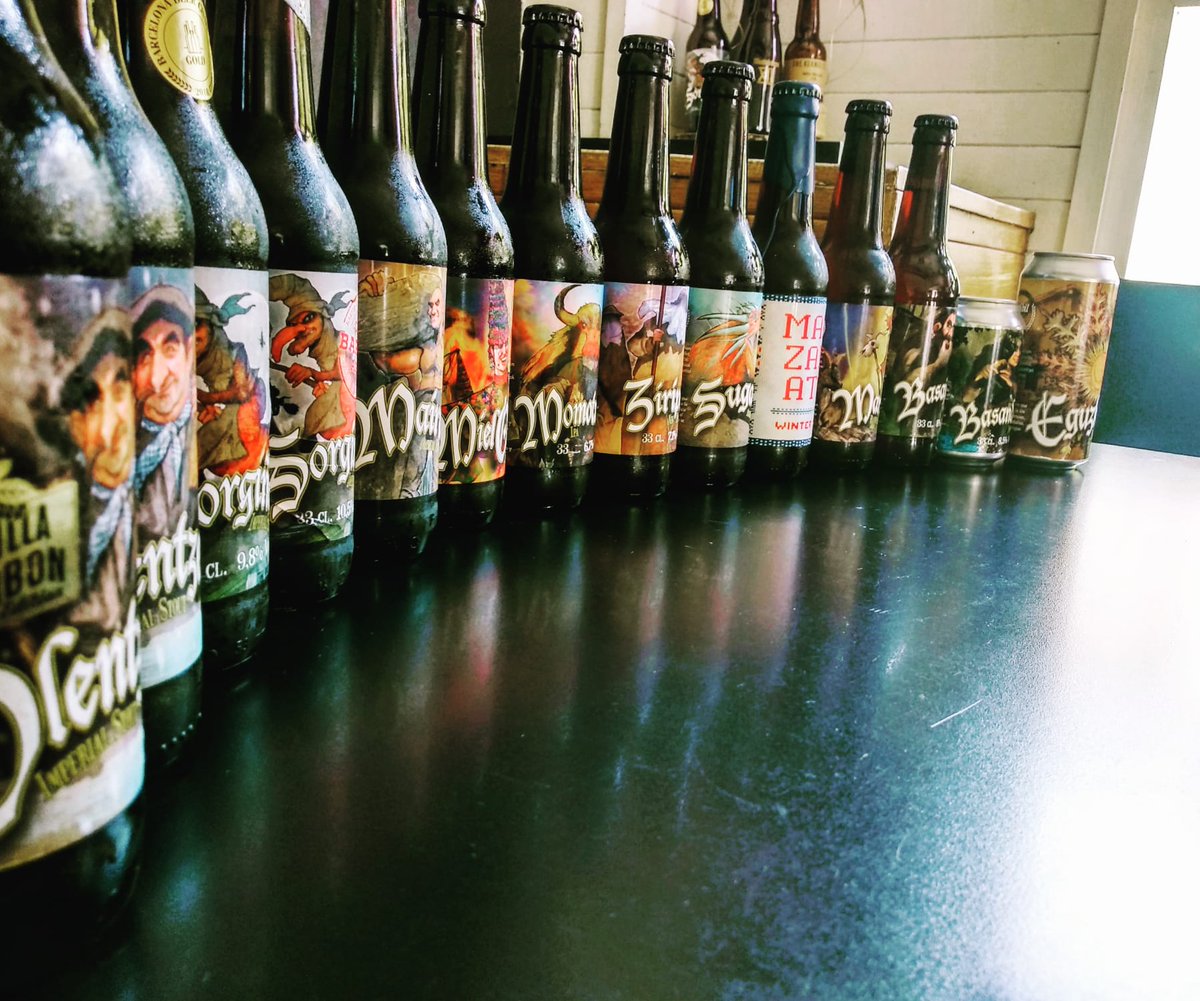 #Biribil5Años
Aquí tenéis todo lo que podréis beber de nuestros grifos mañana en el V Aniversario <a href="/BiribilBrewing/">Biribil Brewing</a> en el <a href="/MannekenBeer/">MannekenBeer</a>. Variedad hay:
Sugaar,Zezengorri,Momotxorro,Ziripot,Mari,Manzanate,Camille Marzen,
Camille Milkshake Ipa,Tartalo,Basajaun,Mairu,Sorgiña,Sorgiña BA