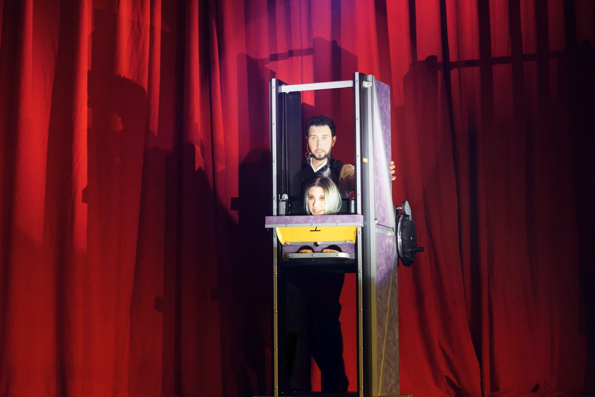 JohnnyMagicLive's tweet photo. I want to personally invite you to enter into my “Reality”. It’s a world where the impossible is possible. #thejohnnymagic #illusionist #magicshow #johnnymagic #corporateevents #casino #sixflags #entertainment #dallas #austintx #bransonmissouri #branson #bossiercity #tylertx #dfw https://t.co/lLYLrtNr0U