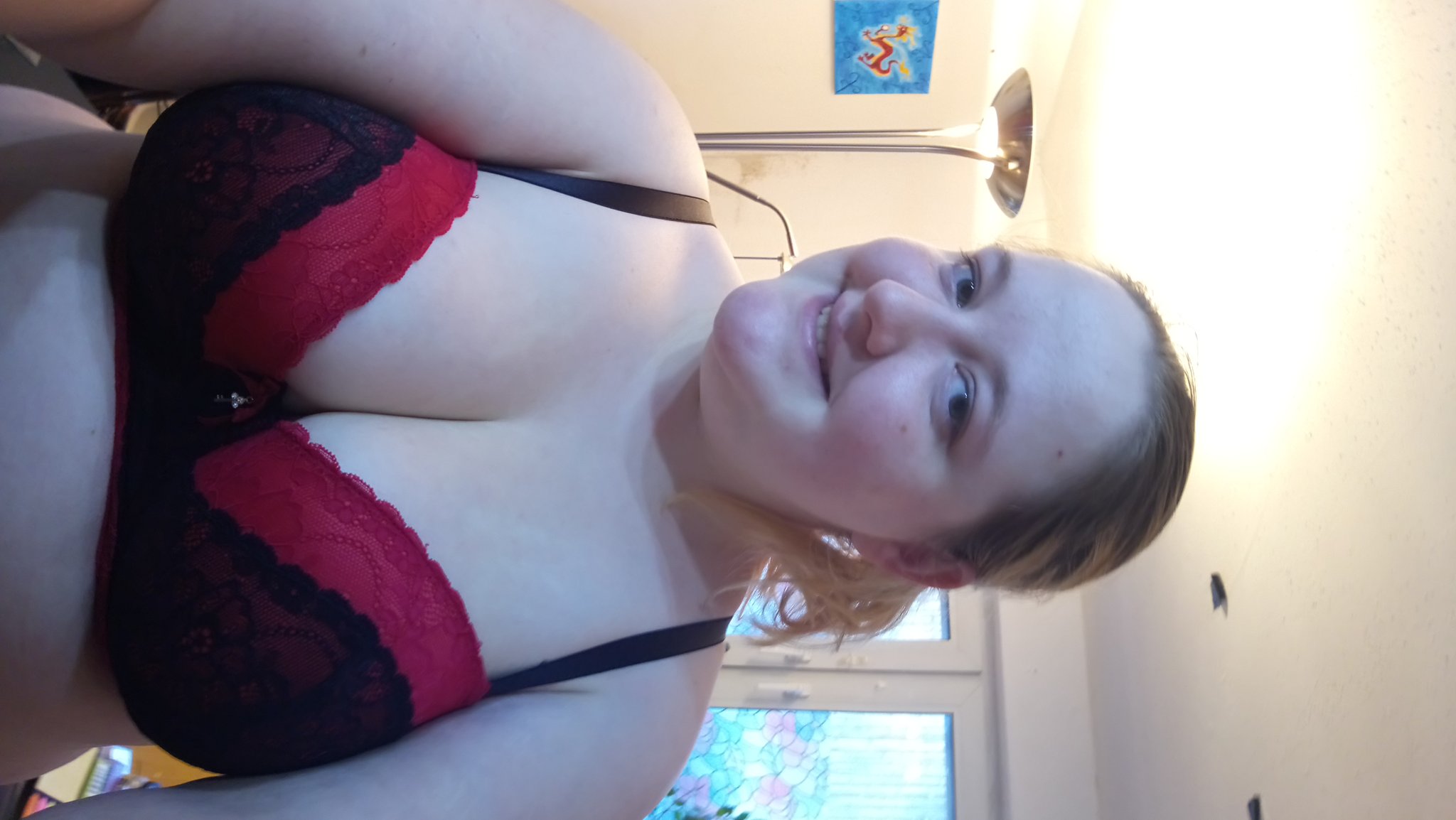 #TGIF #bigtits #sexyEllieBabe https://t.co/vMHwDpsoq7