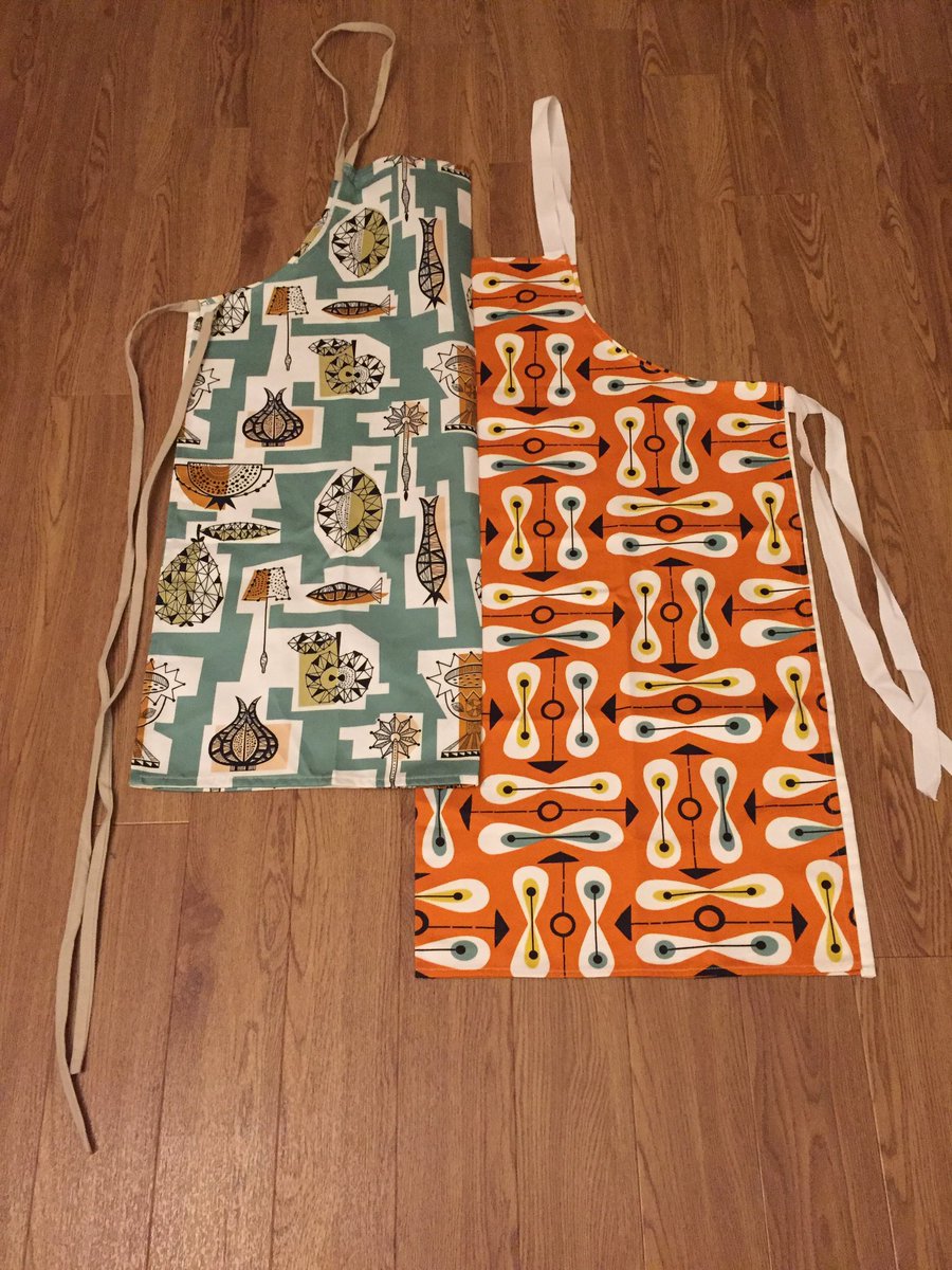 DWhiteheadSons's tweet photo. My first ten customers at Compton Verney Textile Fair tomorrow can choose one of these stunning aprons (worth £30) each.  @DWhiteheadSons @ComptonVerney https://t.co/WvMEfH1G9h