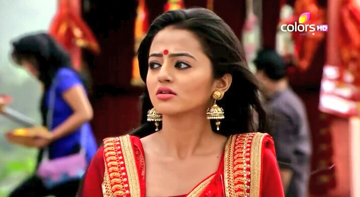 HellyTurkey's tweet photo. Ragini.. Ragini nereye gitti şimdi? #BıçakSırtı #Swaragini #Swara #Ragini #HellyShah #Helly #TejasswiPrakash #Tejasswi #parineetaborthakur #parinee #Sharmishta #AlkaKaushhal #Alka #Parvati #ColorsTV https://t.co/QBI70T4JIt