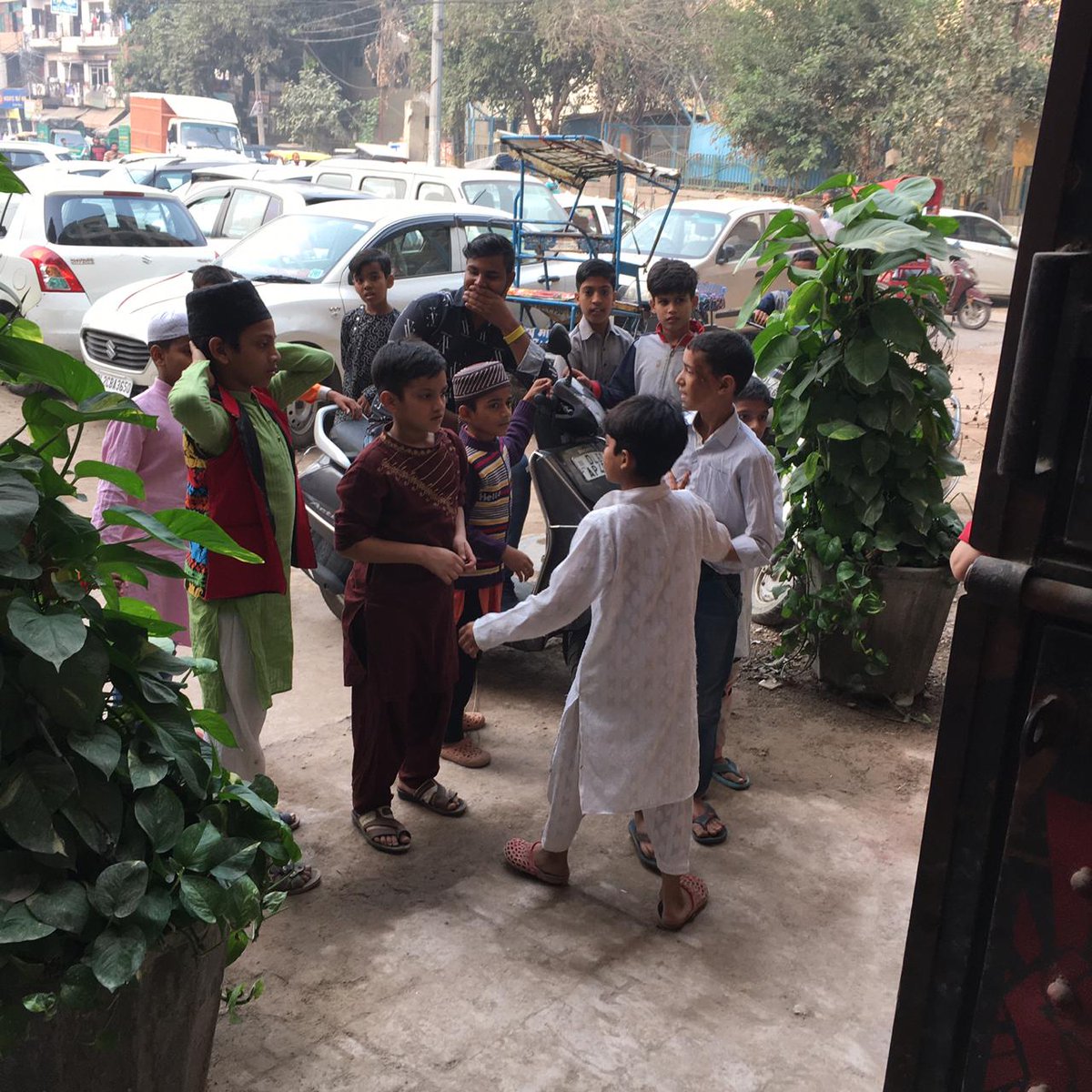 StudioSafdar's tweet photo. #ShadipurNatakUtsav2019 #Communitycuratedtheatrefestival #firstday #theatreaudience #Studiosafdar #theatreaudience https://t.co/IKiHgeNEpA