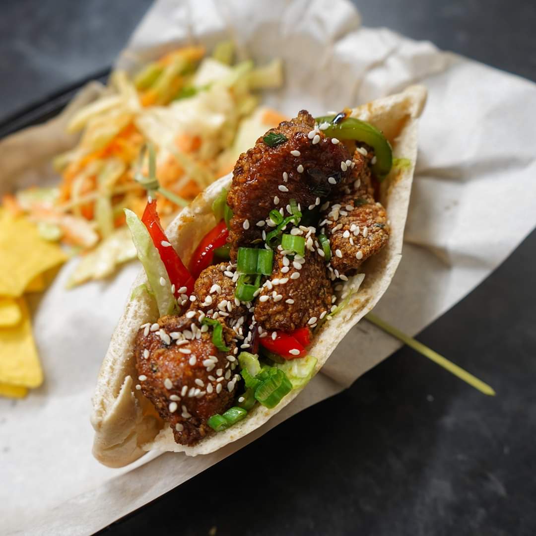 #Glossop! Take a look at this weeks Variety Menu!! 👇
🥙 Salt &amp; Pepper Chicken Schwarma
🌿 Minted Lamb Bunny Chow
🇮🇹 Meatball Burger
🥩 8oz Oyster Blade Steak