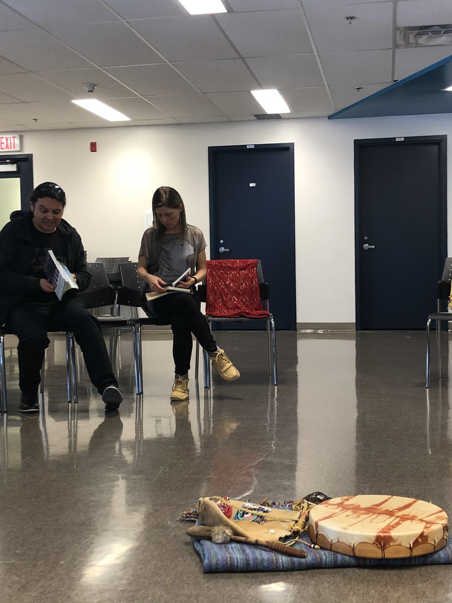sarahanneleroux's tweet photo. « Marcher dans les mocassins des peuples autochtones » a été un atelier qui m’a marqué profondément. L’activité de sensibilisation est une nécessité pour tous 💛❤️🖤⚪️ #csdceo21 @CSDCEO https://t.co/AfcFvhj9AB